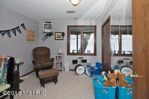 11792 Breezy Pt, Plainwell, MI 49080 photo 19