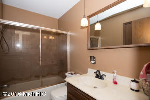 11792 Breezy Pt, Plainwell, MI 49080 photo 20