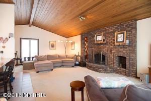 11792 Breezy Pt, Plainwell, MI 49080 photo 5