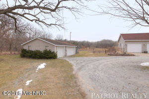 1323 E 104th St, Grant, MI 49327 photo 19