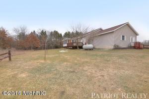 1323 E 104th St, Grant, MI 49327 photo 20