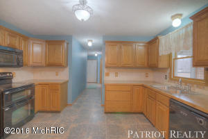1323 E 104th St, Grant, MI 49327 photo 7