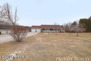 1323 E 104th St, Grant, MI 49327 photo 3