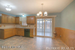 1323 E 104th St, Grant, MI 49327 photo 10