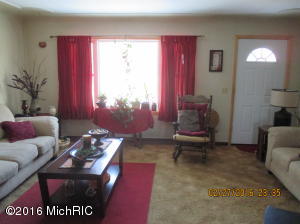 429 Hatmaker, Bronson, MI 49028 photo 3