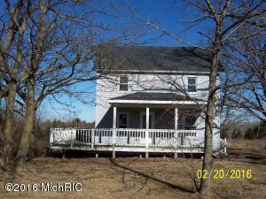3387 Evergreen Rd, Stanton, MI 48888 photo 1