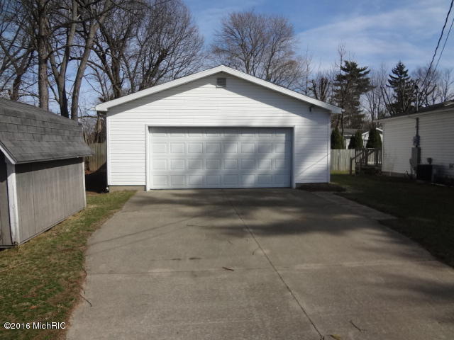 2001 E Main St, Niles, MI 49120 photo 18