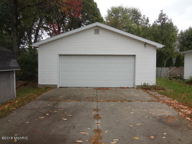 2001 E Main St, Niles, MI 49120 photo 3