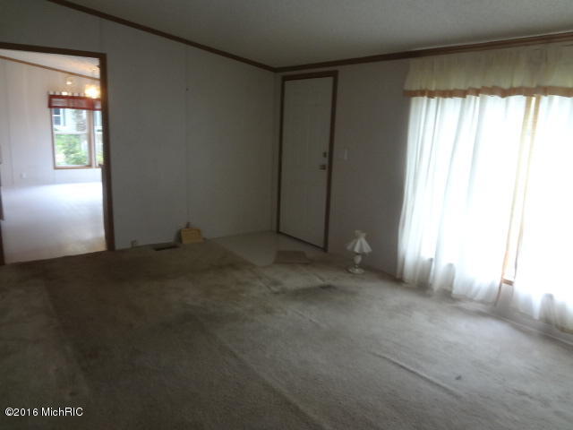 2001 E Main St, Niles, MI 49120 photo 10