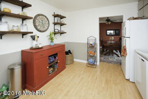 434 12th St, Plainwell, MI 49080 photo 8