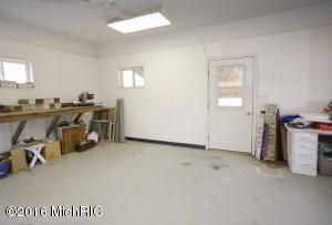 434 12th St, Plainwell, MI 49080 photo 21