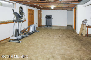 434 12th St, Plainwell, MI 49080 photo 17