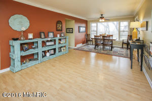 434 12th St, Plainwell, MI 49080 photo 10