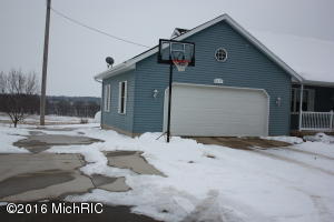 4073 16th St, Dorr, MI 49323 photo 4