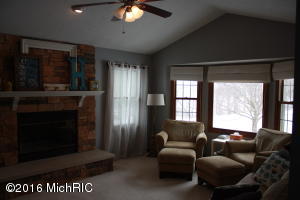 4073 16th St, Dorr, MI 49323 photo 9