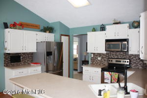 4073 16th St, Dorr, MI 49323 photo 12