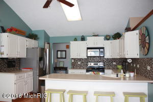 4073 16th St, Dorr, MI 49323 photo 11