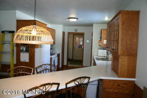 71 2nd St, Plainwell, MI 49080 photo 15