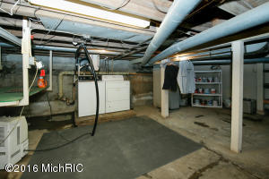 732 E Green St, Marshall, MI 49068 photo 16