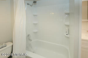 732 E Green St, Marshall, MI 49068 photo 15