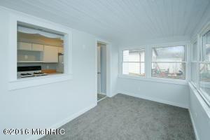 732 E Green St, Marshall, MI 49068 photo 11