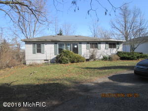5533 Ada Dr SE, Ada, MI 49301 photo 1