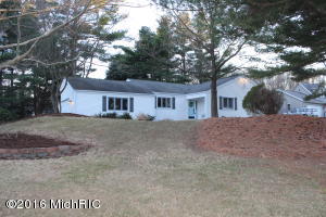 1401 Okeefe, Marshall, MI 49068 photo 2