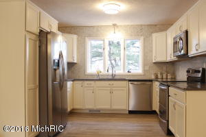 1401 Okeefe, Marshall, MI 49068 photo 13