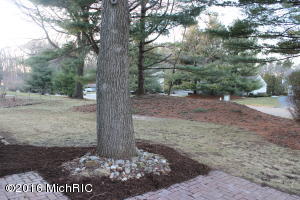 1401 Okeefe, Marshall, MI 49068 photo 5