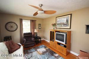 770 Hunt St, Lowell, MI 49331 photo 10