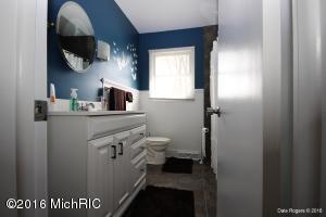 770 Hunt St, Lowell, MI 49331 photo 14