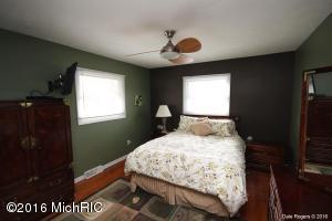 770 Hunt St, Lowell, MI 49331 photo 18