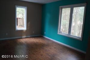1237 N Apple, White Cloud, MI 49349 photo 16