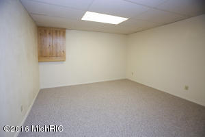 14590 Ef Ave, Augusta, MI 49012 photo 17