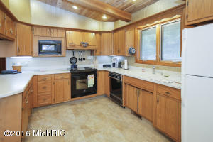 14590 Ef Ave, Augusta, MI 49012 photo 6
