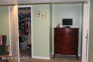 709 Harrison St, Belding, MI 48809 photo 22