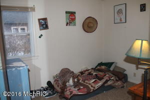 709 Harrison St, Belding, MI 48809 photo 14