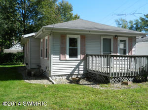 716 S Hooker Ave, Three Rivers, MI 49093 photo 1