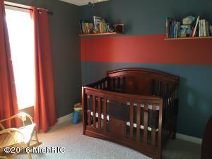 311 E Dutch Mill St, Grant, MI 49327 photo 17