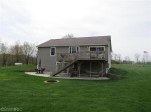 311 E Dutch Mill St, Grant, MI 49327 photo 2