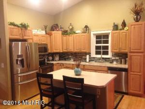 311 E Dutch Mill St, Grant, MI 49327 photo 8