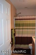 311 E Dutch Mill St, Grant, MI 49327 photo 15