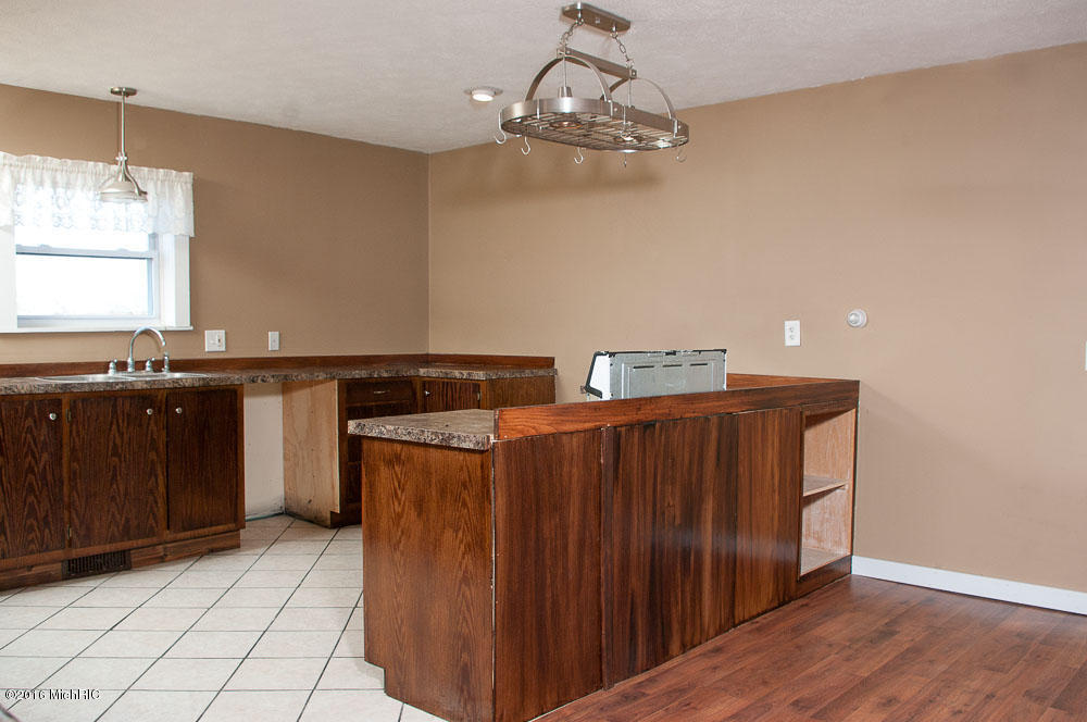 8519 16 Mile Rd, Paris, MI 49338 photo 12