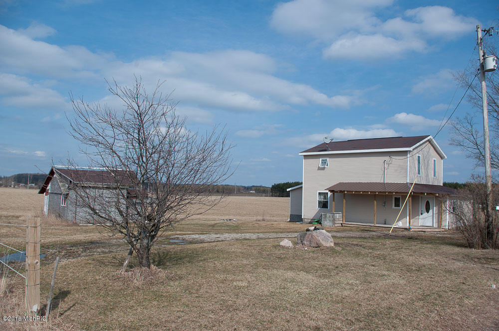 8519 16 Mile Rd, Paris, MI 49338 photo 5