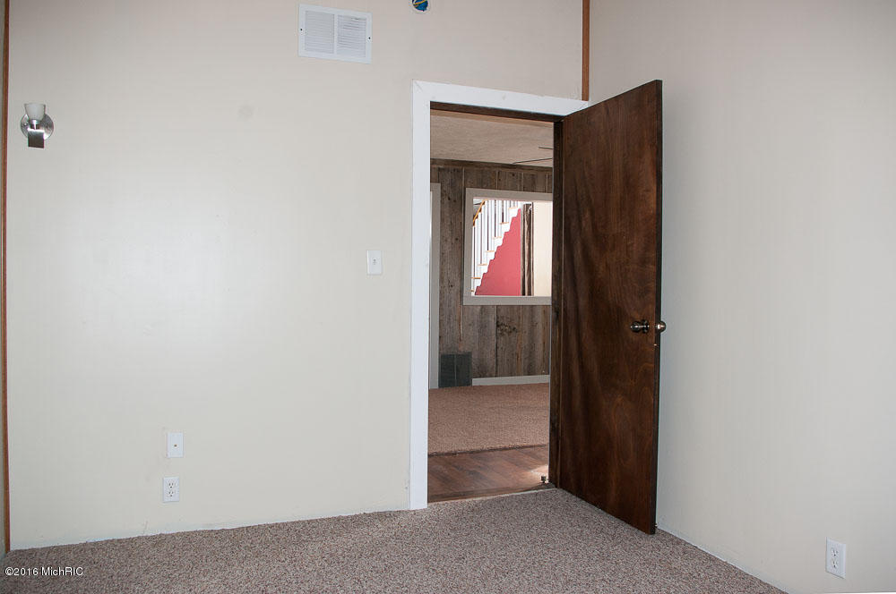 8519 16 Mile Rd, Paris, MI 49338 photo 27