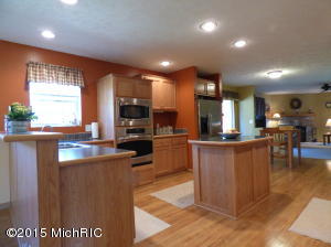 1548 Dodd Rd, Niles, MI 49120 photo 2