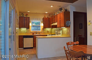 6833 E Carrigan Dr, Newaygo, MI 49337 photo 11