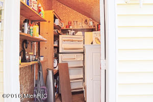 6833 E Carrigan Dr, Newaygo, MI 49337 photo 10