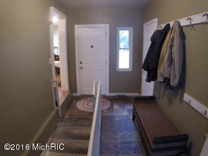 339 Dewitt Ln, Spring Lake, MI 49456 photo 4