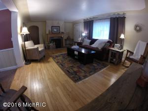 339 Dewitt Ln, Spring Lake, MI 49456 photo 10